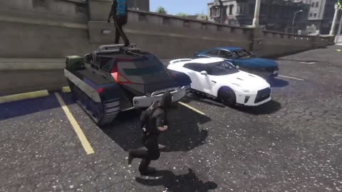 Trolling Cops with Tank in GTA 5