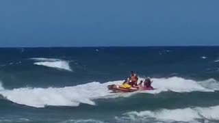NSRI, eThekwini lifeguards help three people caught in rip current