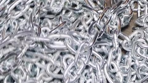 The art of metal chain manufacturing. A behind-the-scenes look💦💦