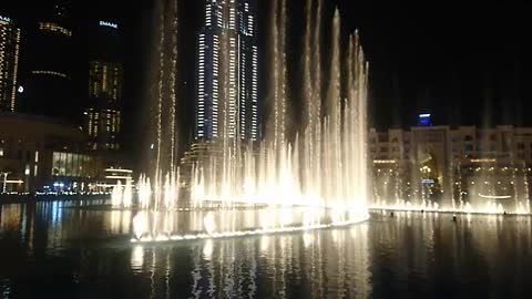 Dubai Water Fountain Show