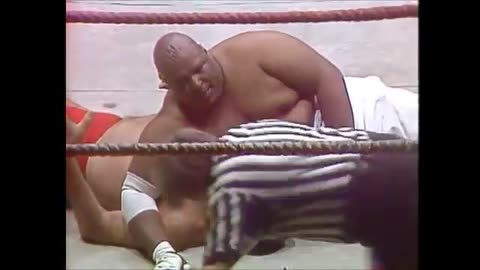 (1979.02.10) Giant Baba vs. Abdullah the Butcher - AWA