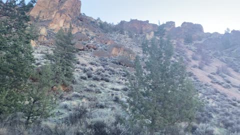 Riverside Sage Brush Canyon – Smith Rock State Park – Central Oregon