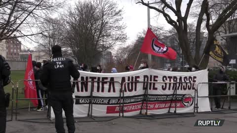 Germany: Right-wing 'New Strength' demo met with hundreds of counter-protesters in Gera - 11.12.2021