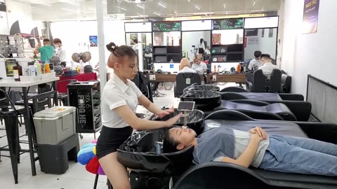 30 minutes of relaxation with a beautiful girl at 30 Shine men's hair system