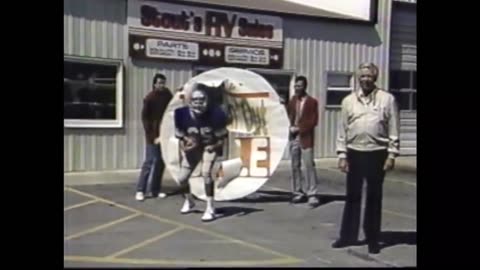 1989 - Chuck Marlowe Throws a Pass for Stout's RV