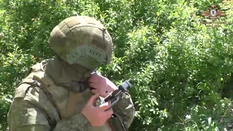 Ukraine War - DPR artillery works on Nazi positions in the Avdiivka area