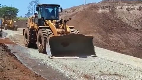 #cat#caterpillar#buldozer#johndeere#bobcat#machine (24)