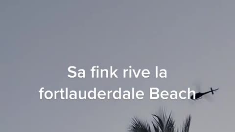 Invaders using a yacht to land straight onto the beach of Fort Lauderdale, Florida.