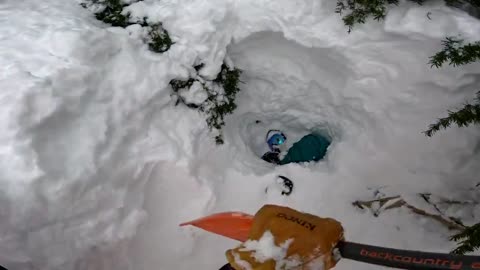 Man finds snowboarder buried and saves his life
