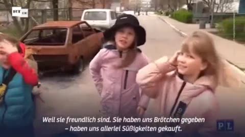 Mooi! Journalist vraagt kinderen in Saporoschje (Bezet) Zijn jullie bang voor Russische soldaten.