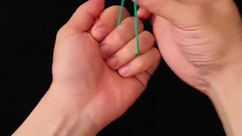 Easy Rubber band magic trick