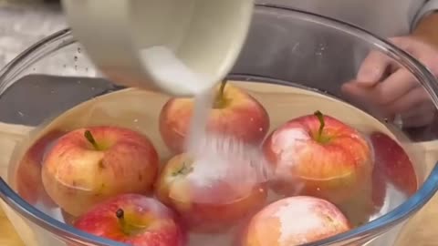 Useful Tip To Remove Wax From Your Apples (Must Watch!)