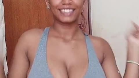 brazilian girl shows tiktok dance 2