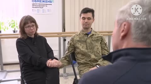 Injured soldiers without limbs return to frontline