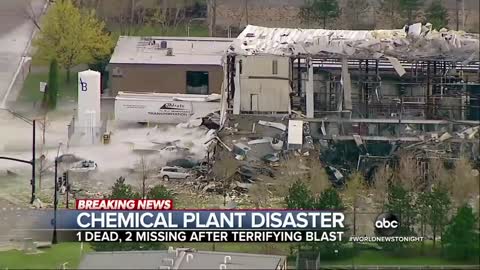 Massive explosion at a silicone plant in Illinois