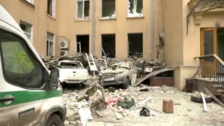 Fear for civilians as Russian column bears down on Kyiv