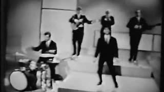 Freddie & The Dreamers - If You Gotta Make A Fool Of Somebody = 1963