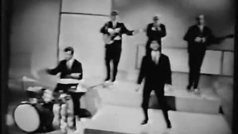 Freddie & The Dreamers - If You Gotta Make A Fool Of Somebody = 1963