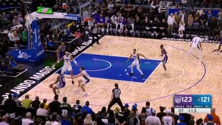 De'Aaron Fox hits insane buzzer beater game winner from half court vs Magic 🤯