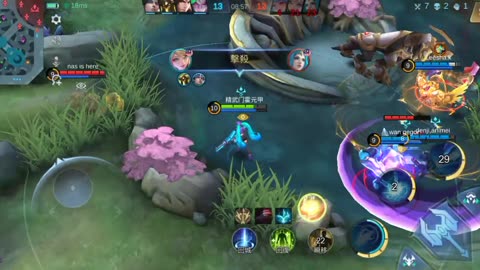 playing mobile legend bang bang by using layla