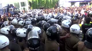 Sri Lanka police use tear gas on protesters