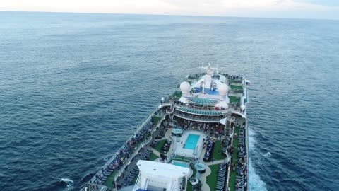 cruise at Sydney Harbour -Phantom 4 tracking