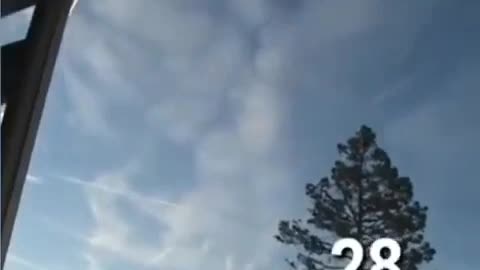 Chemtrails in fast motion!