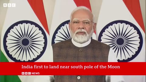 India Moon landing: Chandrayaan-3 spacecraft lands near south pole - BBC News