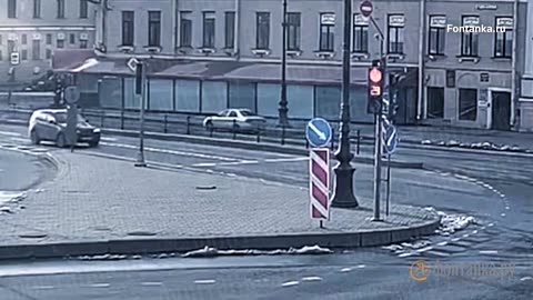 Moment bomb hits cafe, killing Russian military blogger
