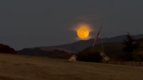 Full moon rises over California mountain peak ahead of first Supermoon event of the year