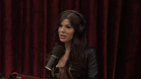 Blaire White Tells Joe About Her DMT Experience - Joe Rogan Experience