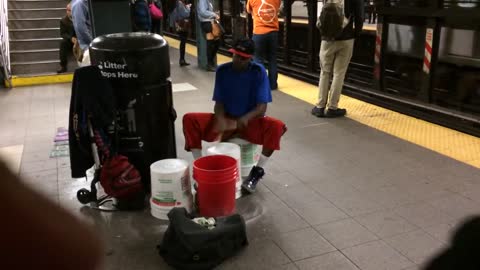 Bucket Drummer @ 14th Street - Union Square station!
