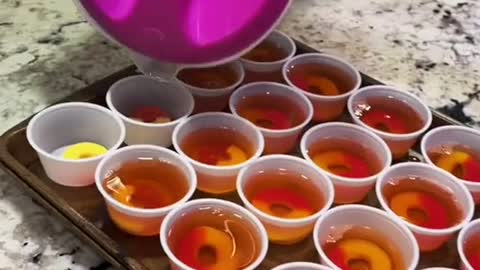 Peach crown Jell-O shots 🤩👀 @Mallory Young #viral #jelloshots #cocktails #mocktails