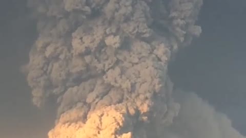 Amazing Volcano eruption footage in Chile