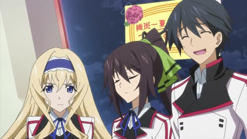 Infinite Stratos - photobomb