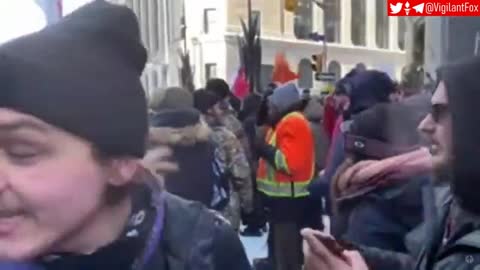 In Ottawa, Police With No Badges Encroach and Spray Peaceful Protesters