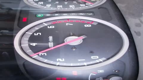 car with almost 300k miles revs at a low 500rpm & hitting REV limit