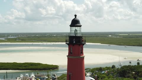 DJI mini 2 flight at Ponce Inlet lighthouse, Daytona Beach Florida