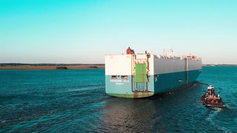 MLV-165-Quick Clip Roll-on Roll-off Ship Underway