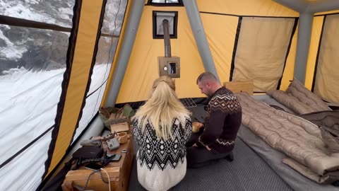 WE BUILT A FINNISH BATH FROM LAVA STONES IN THE SNOW CAMP