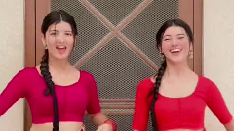 badalbarsabijuli ❣️ dance by twinny girls