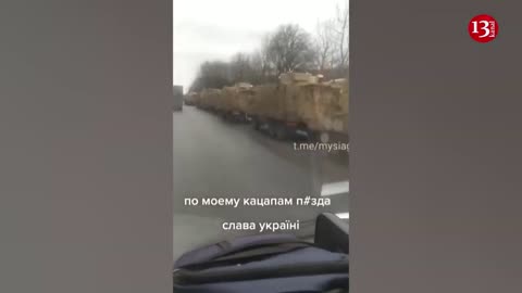 The convoy of “MRAP Mastiff" armored vehicles sent by UK is moving towards front in Ukraine