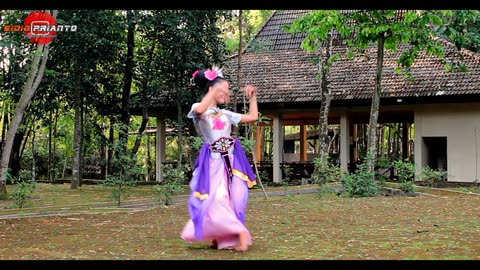 Ronggeng Dance Nyentrik West Java