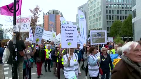Climate protesters rally in Brussels ahead of COP27