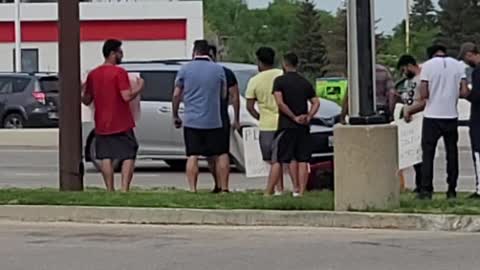 Skip the dish, doordash, uber drivers have a strike right now on Pempina Hwy, Winnipeg