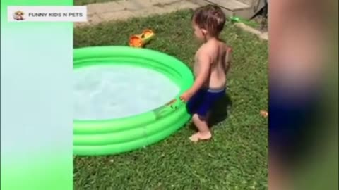 Super Cute and Funny Baby Toddler Water Fails!