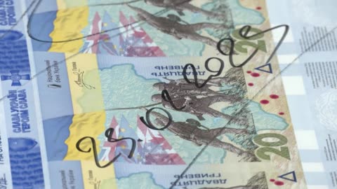 Nowy banknot Ukrainy upamiętnia rocznicę wojny