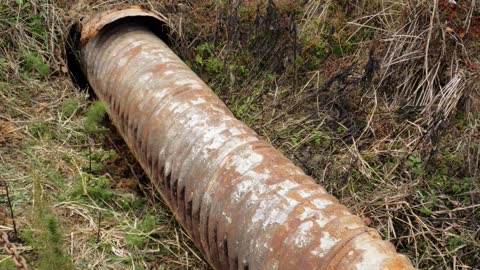 Old Man Laying Pipe .