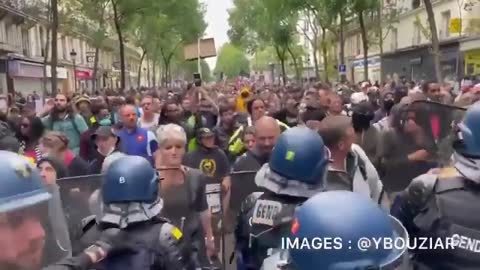 I FRANCESI MANIFESTANO PER LA LIBERTA' NELL'ANNIVERSARIO DELLA PRESA DELLA BASTIGLIA.