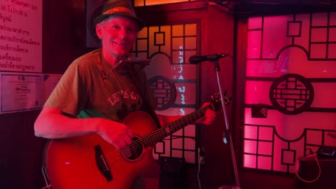 Lee Shamrock - Playing a set on a Kepma G2-120ARB on Soi Cowboy - 9-17-2022